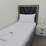 アパート Miku - Captivating 3 Bedroom At Olympic