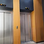 Miku - Captivating 3 Bedroom At Olympic アパート ティラナ