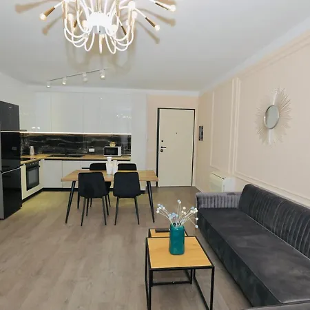 Miku - Captivating 3 Bedroom At Olympic Tirana