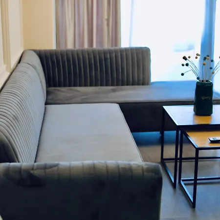 Miku - Captivating 3 Bedroom At Olympic تيرانا