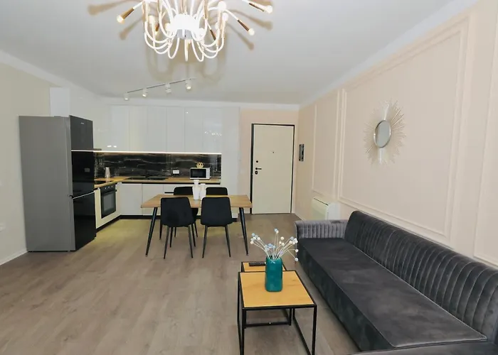 Miku - Captivating 3 Bedroom At Olympic Tirana
