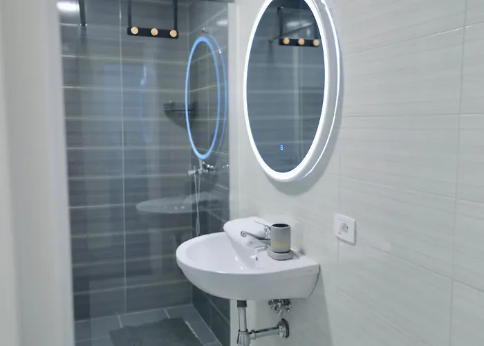 Miku - Captivating 3 Bedroom At Olympic Apartamento Tirana