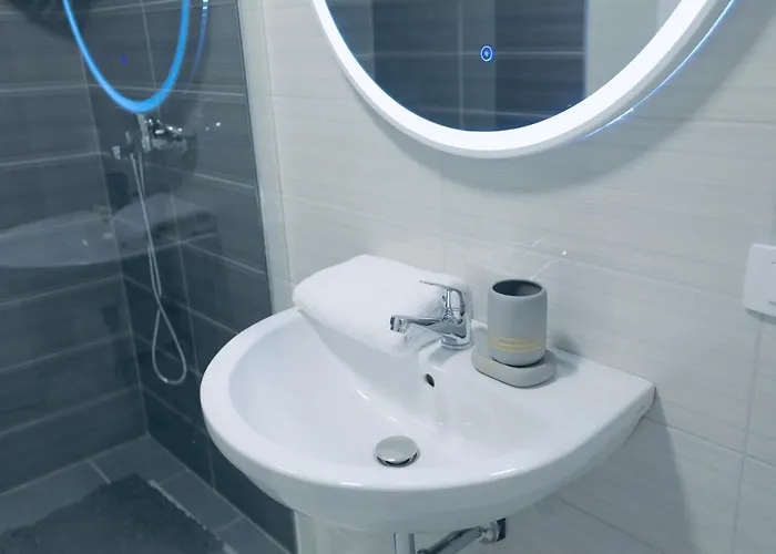 Miku - Captivating 3 Bedroom At Olympic * Tirana
