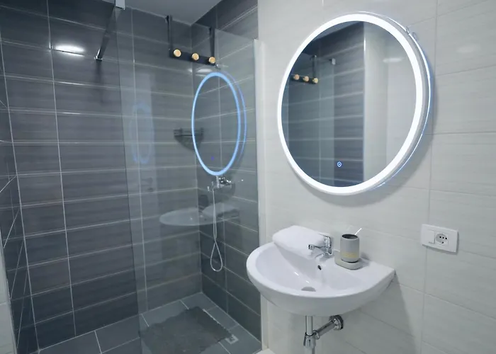 Miku - Captivating 3 Bedroom At Olympic Apartamento