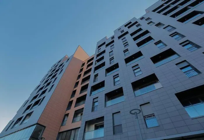 Apartamento Miku - Captivating 3 Bedroom At Olympic